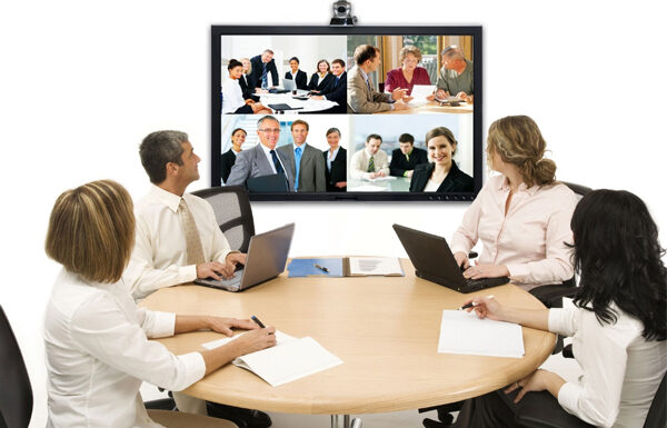Importance of Efficient Communication in a Virtual Office Space Office