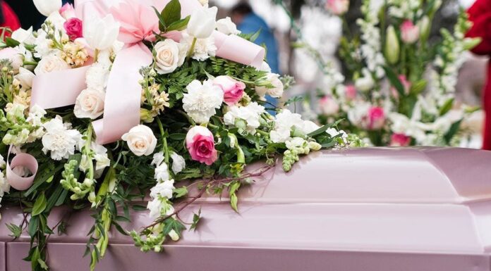 Call the best funeral services in Kolkata for cremation funeral services