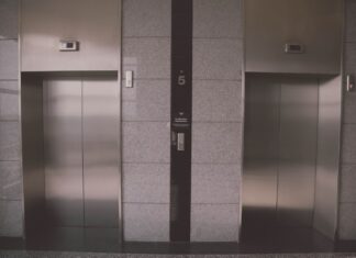 3 Signs You Need Elevator Maintenance