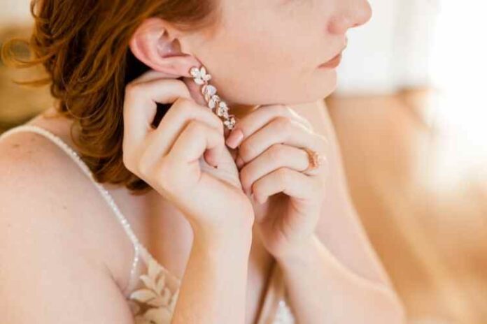 Tips To Style Your Earrings For A Rocking Look